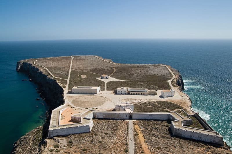 Fortaleza de Sagres - Ponta de Sagres a Leste do Cabo de São Vicente.
